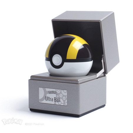 Pokémon Diecast Replica Ultra Ball Replicas: 1/1 Pokémon