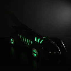 Batman Forever - DC Multiverse Vehicle Batmobile Glow in the Dark Edition (Gold Label) 79 cm