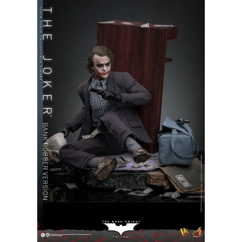 The Dark Knight DX Action Figure 1/6 The Joker (Bank Robber Version) 30 cm