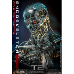Terminator 2: Judgment Day Movie Masterpiece Die-cast Action Figure 1/6 Endoskeleton (Battle Damaged Version) 31 cm