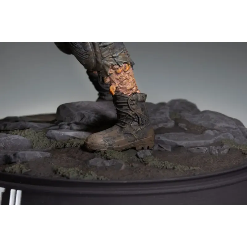 The Last of Us Part II PVC Statue Armored Clicker 22 cm