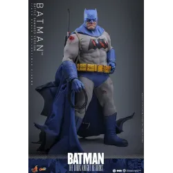 Batman: The Dark Knight Returns Comic Masterpiece Action Figure 1/6 Batman (Battle Damaged Version) 32 cm