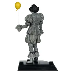 IT Welcome to Derry - Movie Maniacs - Statue - Pennywise (Black & White)